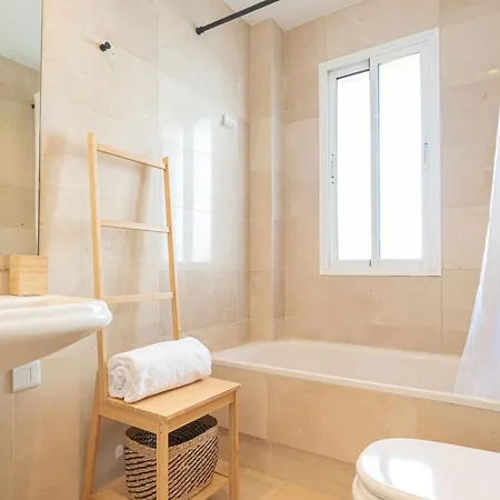 Nagueles Starlite דירה *